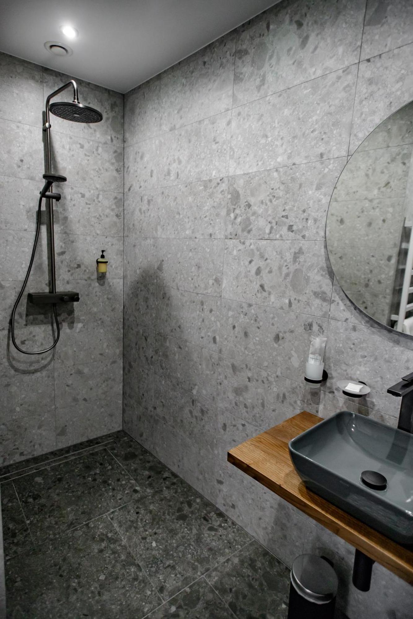 Hales Old Town Urban Apartments Vilnius Room photo